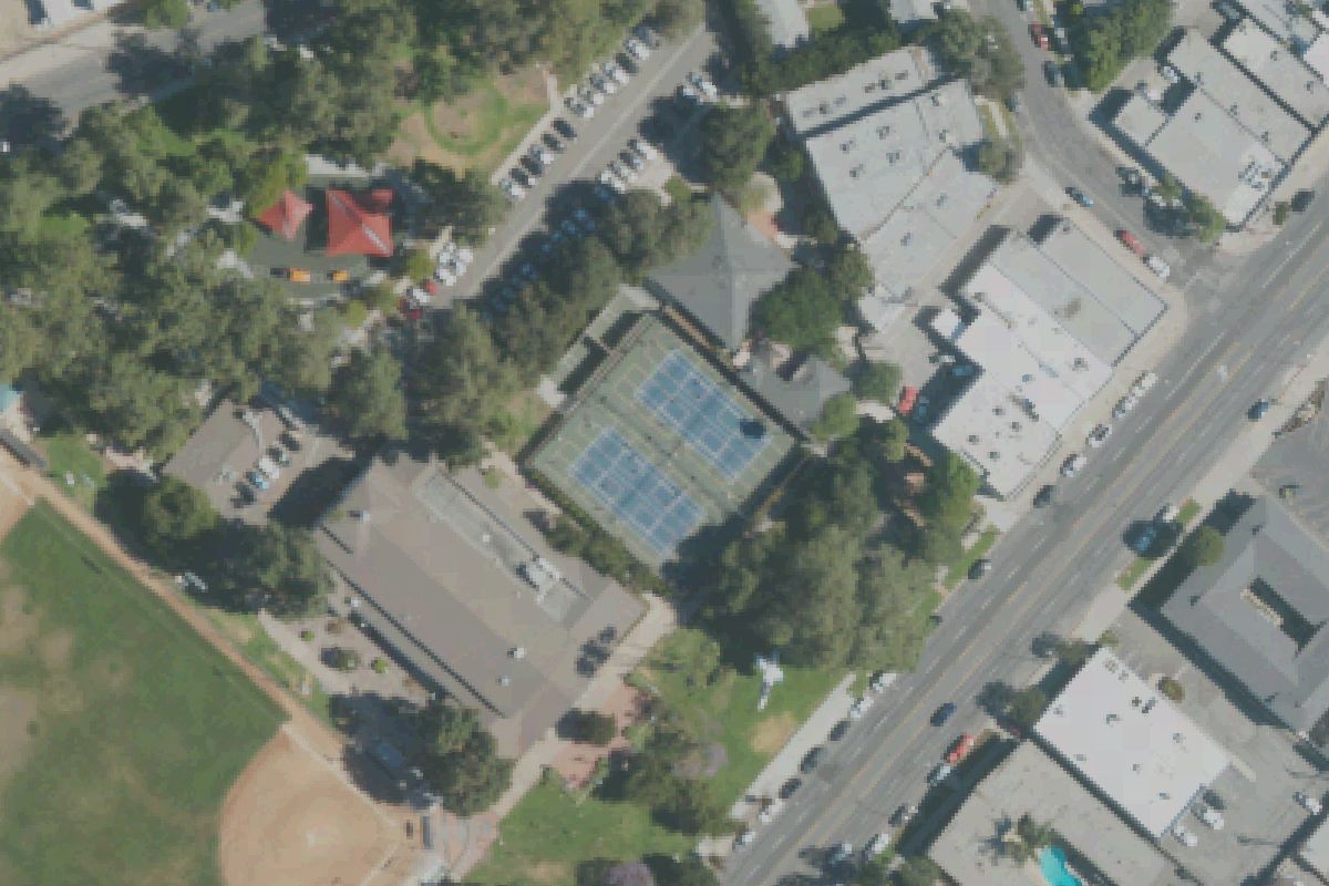 Aerial photo of George Izay Park from May 11, 2022, with the tennis courts with pickleball lines outlined.